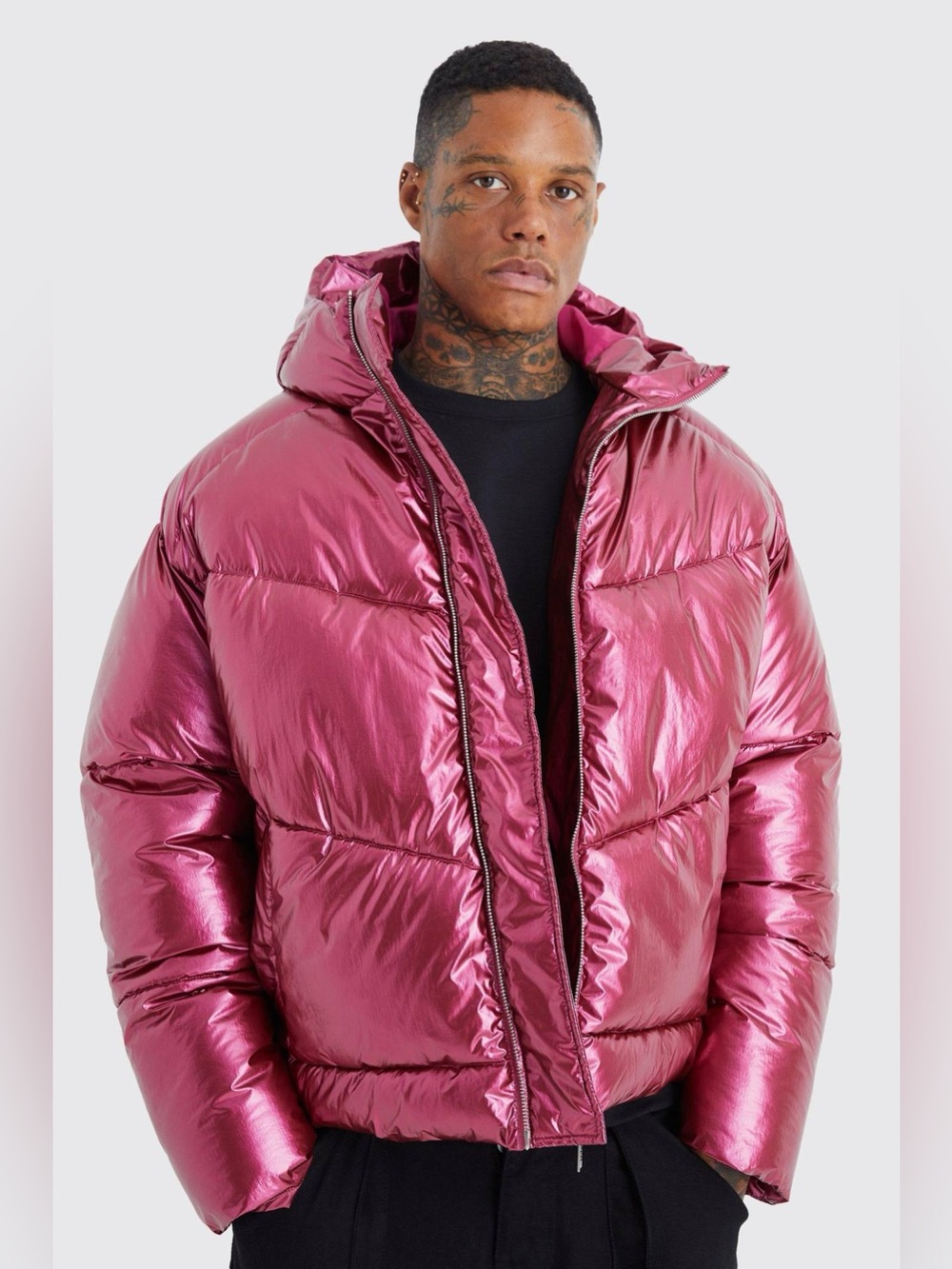 NWT◻️ boohooMAN
High Shine Hooded Puffer◽️